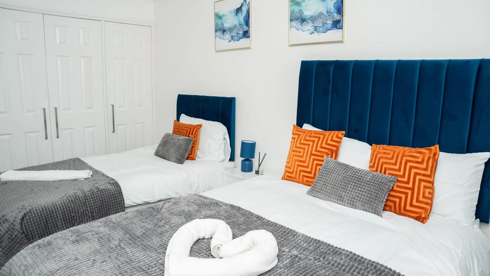 Stylish 3 Bed House With Free Parking Villa Leeds  Holiday home Leeds (West Yorkshire)
