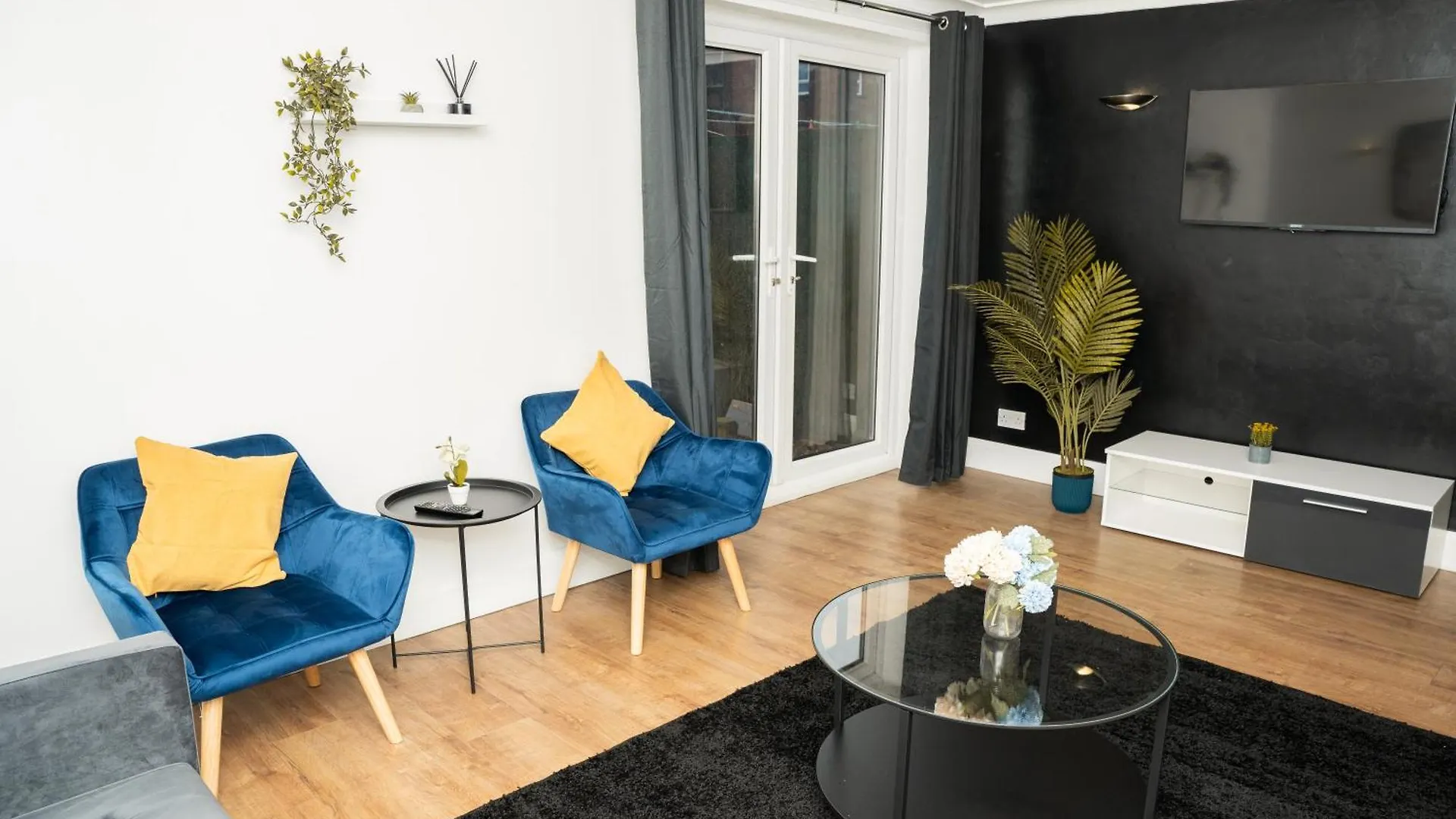 Holiday home Stylish 3 Bed House With Free Parking Villa Leeds  United Kingdom